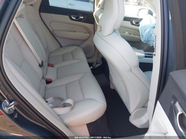 2022 VOLVO XC60 RECHARGE PLUG-IN HYBRID YV4H60DZ5N1040132 Photo 7