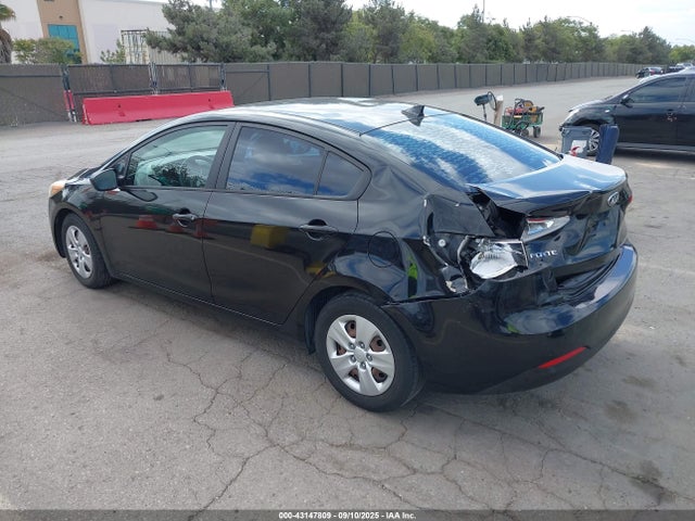 KIA dohc mpi nu 2015 KNAFK4A68F5426011 Image 3