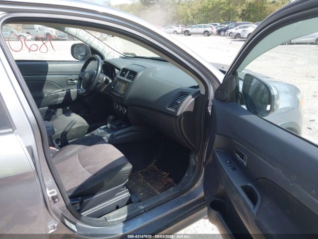 2017 MITSUBISHI OUTLANDER SPORT JA4AR3AW5HZ043488 Photo 4