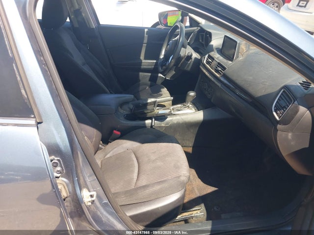 JM1BM1U75G1331543 Mazda pe