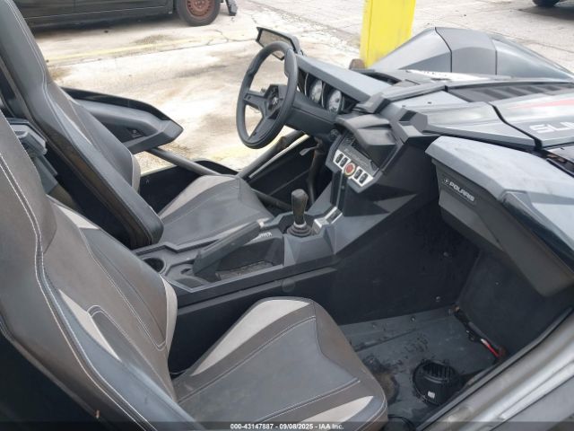 2017 POLARIS SLINGSHOT 57XAAPFA9H8121365 Photo 4