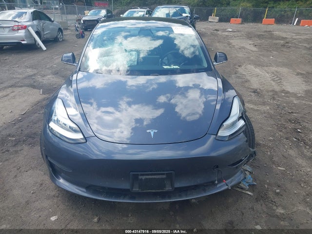5YJ3E1EB9KF386517 Tesla MODEL 3