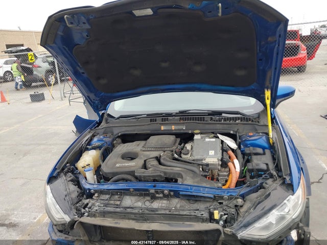 3FA6P0LUXHR315197 Ford Fusion Hybrid Se