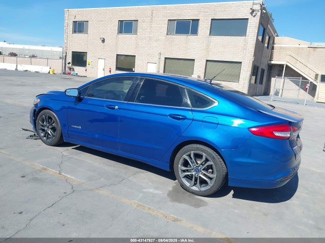 3FA6P0LUXHR315197 Ford Fusion Hybrid Se