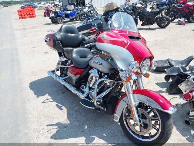 2019 HARLEY-DAVIDSON FLHTCU 1HD1FCC13KB627015