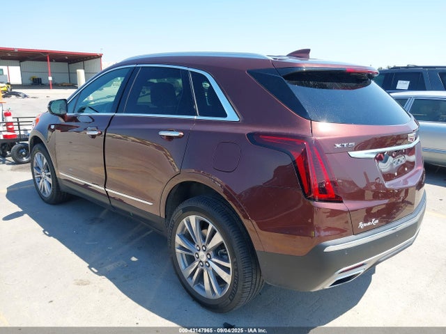 2023 CADILLAC XT5 1GYKNCR43PZ126984 Photo 2