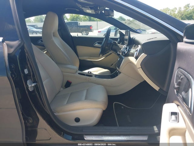 Mercedes-Benz CLA-Class 2015 WDDSJ4GB3FN173260 Image 5