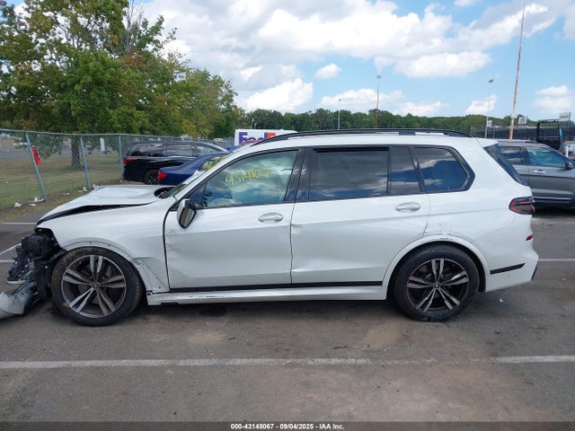 Продажа на аукционе авто 2024 Bmw X7 Xdrive40i, vin: 5UX23EM08R9U94106, номер лота: 43148067