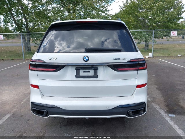 Продажа на аукционе авто 2024 Bmw X7 Xdrive40i, vin: 5UX23EM08R9U94106, номер лота: 43148067
