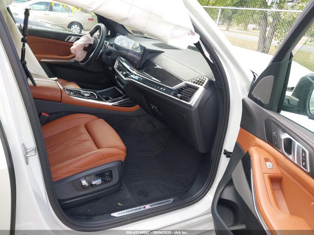 Продажа на аукционе авто 2024 Bmw X7 Xdrive40i, vin: 5UX23EM08R9U94106, номер лота: 43148067