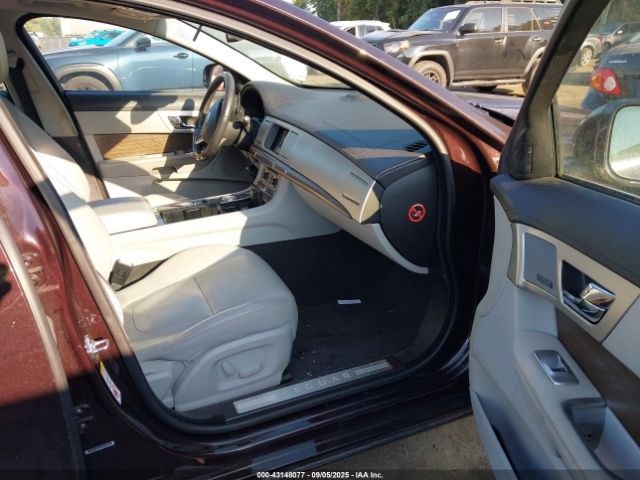 2013 JAGUAR XF SAJWJ0EF8D8S76701 Photo 4