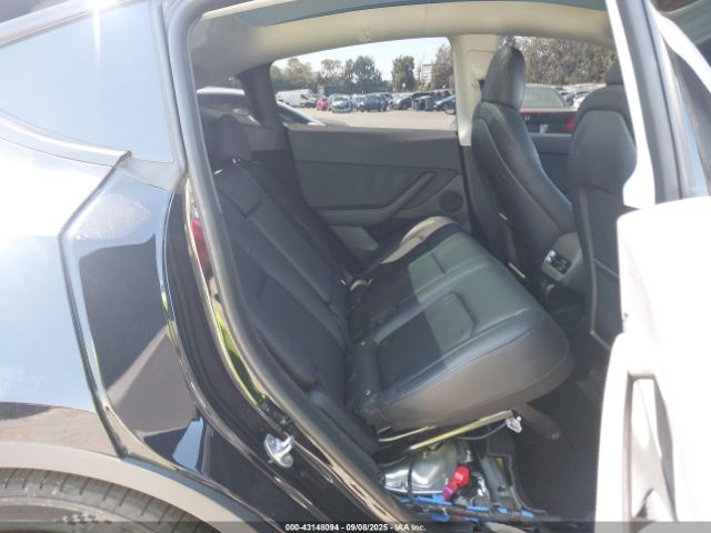2023 TESLA MODEL Y 7SAYGDEF9PF635882 Photo 7