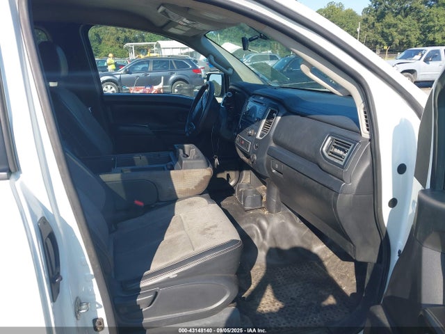 2018 NISSAN TITAN 1N6AA1CK1JN546862 Photo 4