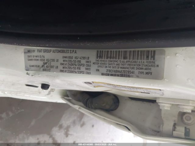 2014 FIAT 500L ZFBCFABH4EZ028541 Photo 8