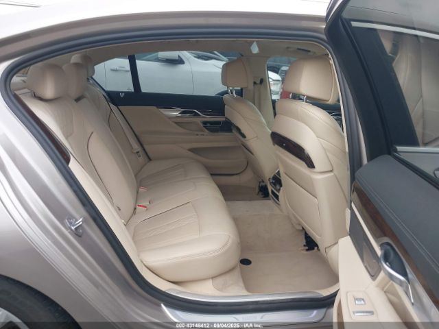 2016 BMW 740I WBA7E2C53GG547605 Photo 7