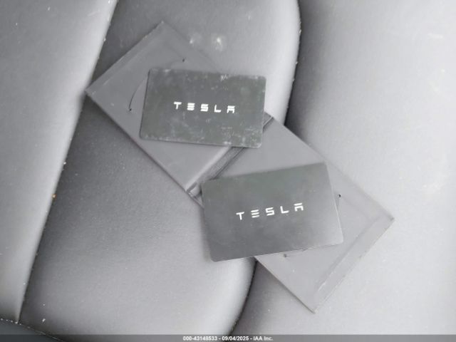 2025 TESLA MODEL Y 7SAYGDED4SF257882 Photo 10