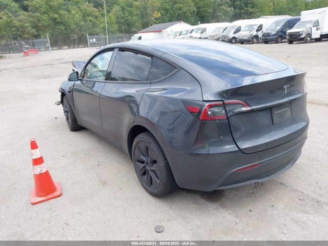 2025 TESLA MODEL Y 7SAYGDED4SF257882 Photo 2