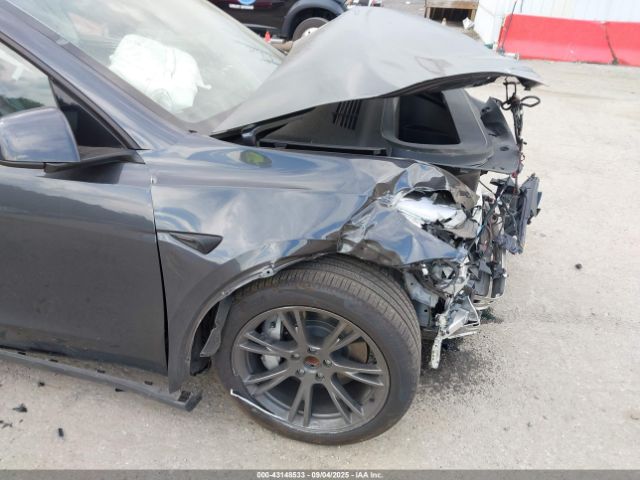 2025 TESLA MODEL Y 7SAYGDED4SF257882 Photo 5