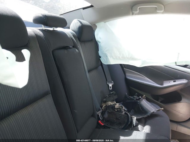 1N4AA6AP4GC902598 Nissan 2016