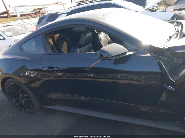 Ford 5.0l 4v premium fuel 2017 1FA6P8CF9H5303044 Image 14