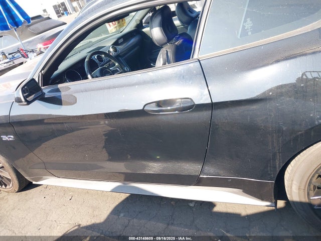 Ford 5.0l 4v premium fuel 2017 1FA6P8CF9H5303044 Image 15