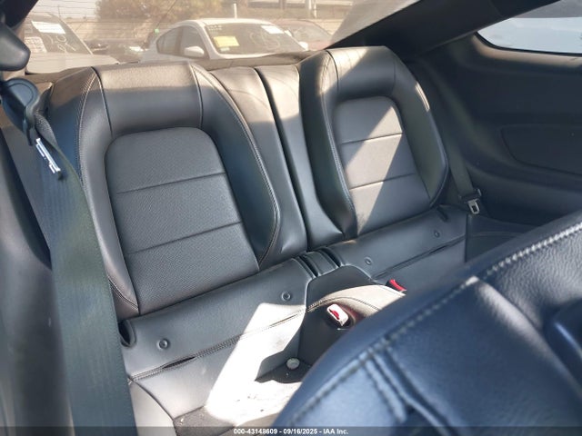Ford 5.0l 4v premium fuel 2017 1FA6P8CF9H5303044 Image 8