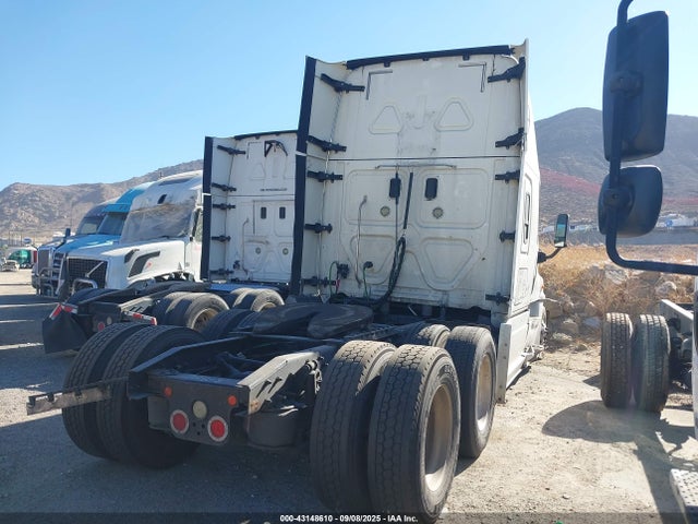 3AKJGLDR3HSHR5940 Freightliner Cascadia 125