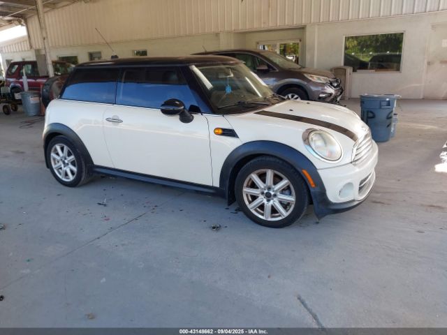 2011 MINI COOPER WMWSU3C52BT094984 Photo 0