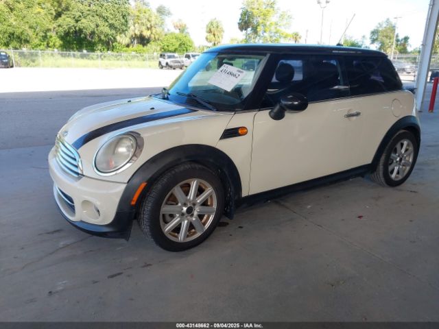 2011 MINI COOPER WMWSU3C52BT094984 Photo 1