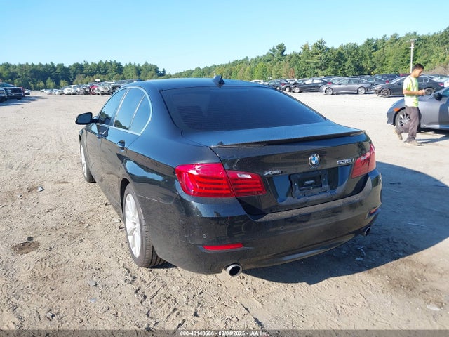 2016 BMW 535I WBA5B3C58GG256927 Photo 2
