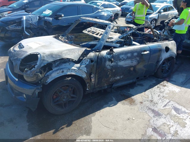 2010 MINI COOPER S WMWMS3C55ATZ85347 Photo 1