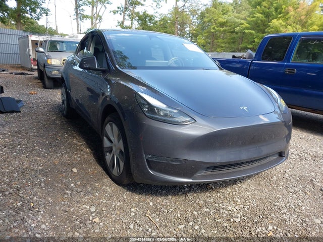 2024 TESLA MODEL Y 7SAYGDEE9RA242536 Photo 0