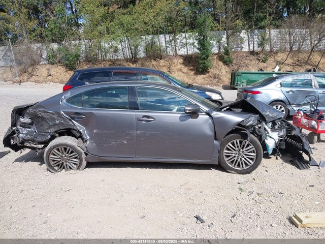 Auction sale of the 2013 Lexus Es 350, vin: JTHBK1GG1D2047185, lot number: 43148939