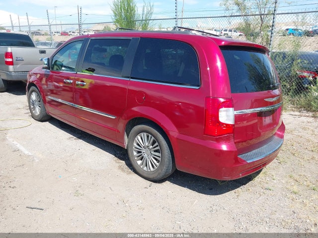 2C4RC1CG6GR174653 Chrysler Town and Country