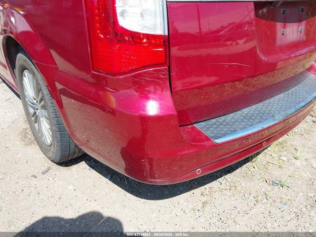 2C4RC1CG6GR174653 Chrysler Town and Country