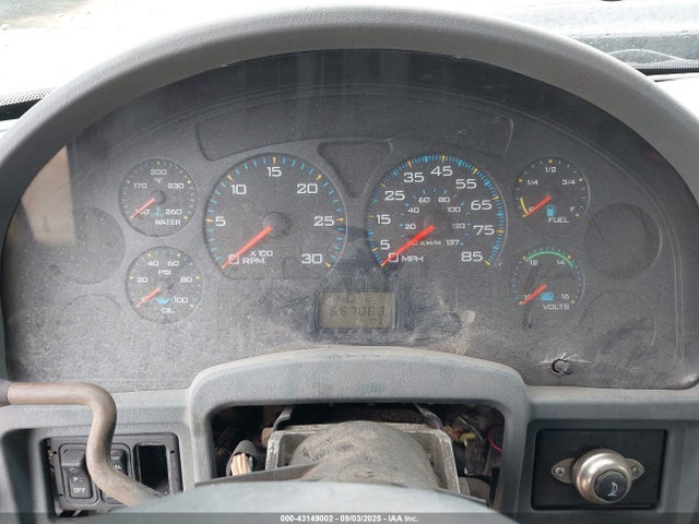 43149002 :رقم المزاد ، 1HTMMAAM42H525938 vin ، 2002 International 4000 4300 مزاد بيع