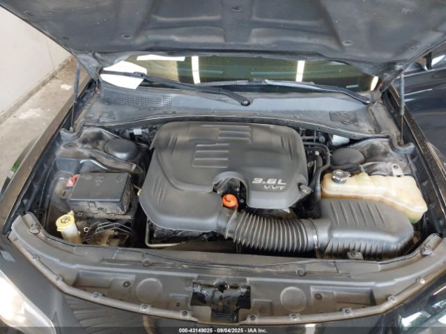 2019 CHRYSLER 300 2C3CCAGG0KH533837 Photo 9