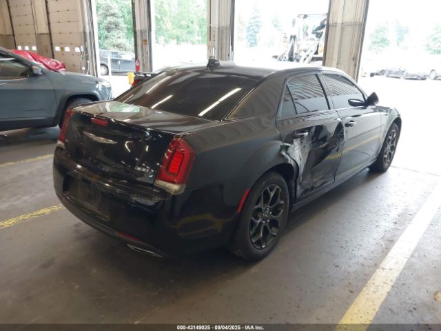 2019 CHRYSLER 300 2C3CCAGG0KH533837 Photo 3