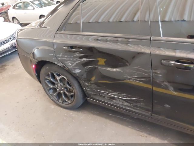 2019 CHRYSLER 300 2C3CCAGG0KH533837 Photo 5