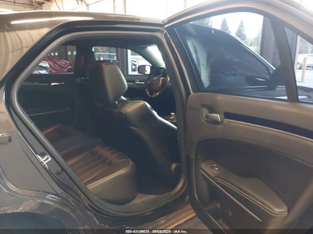 2019 CHRYSLER 300 2C3CCAGG0KH533837 Photo 7