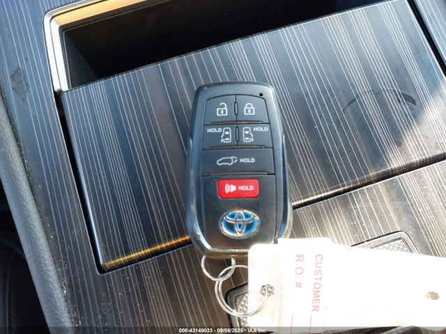 5TDESKFCXRS139110 Toyota a25a-fxs