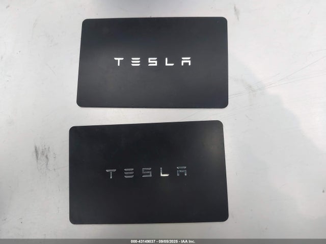 2024 TESLA MODEL Y 7SAYGDED1RF209346 Photo 10