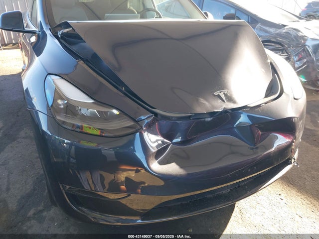 2024 TESLA MODEL Y 7SAYGDED1RF209346 Photo 5