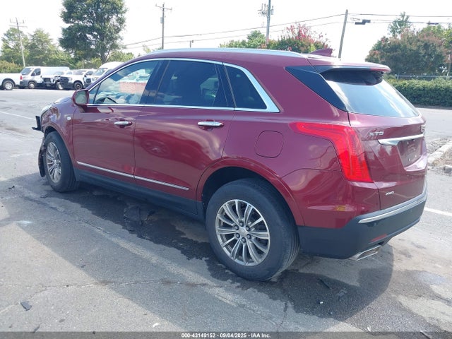 2018 CADILLAC XT5 1GYKNDRS0JZ220283 Photo 2