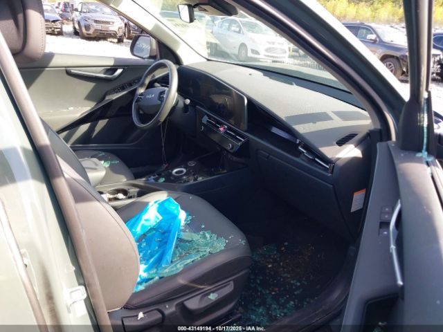 2023 KIA NIRO PLUG-IN HYBRID KNDCS3LF6P5100464 Photo 4