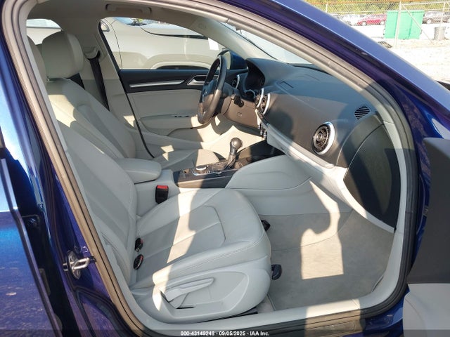 2016 AUDI A3 WAUA7GFF8G1061778 Photo 4