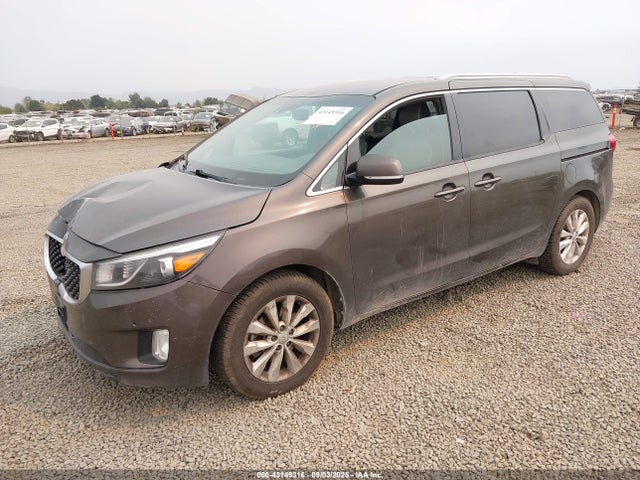KNDMC5C15H6256346 KIA Sedona
