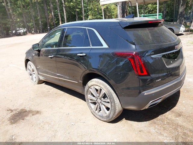 2022 CADILLAC XT5 1GYKNDRS7NZ103208 Photo 2