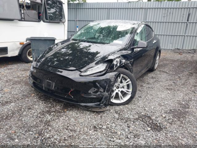 2022 TESLA MODEL Y 7SAYGDEE3NF461019 Photo 1