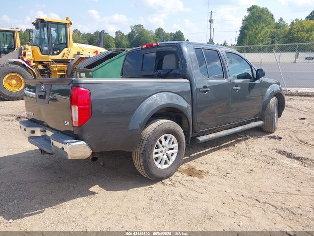 1N6AD0ER4FN736402 Nissan 2015